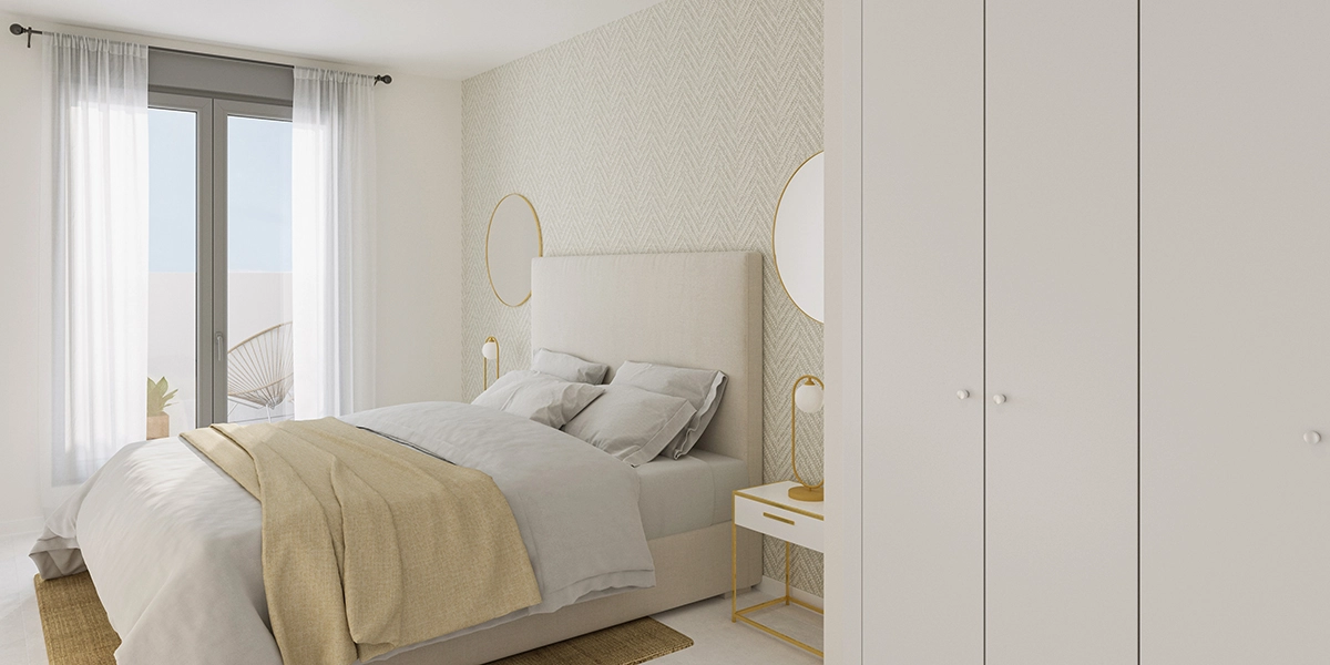 De serene hoofdslaapkamer biedt een rustig toevluchtsoord met veel natuurlijk licht.