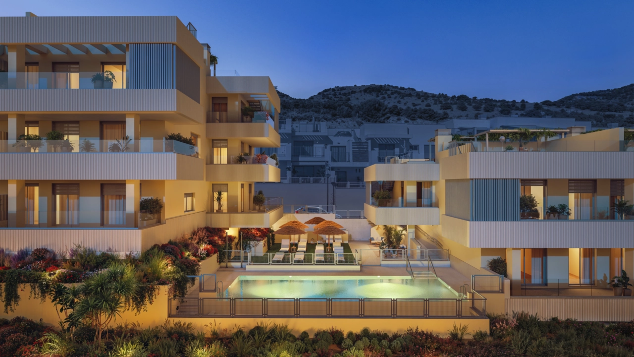 Het gemeenschappelijke zwembad biedt een perfecte oase voor ontspanning en plezier.