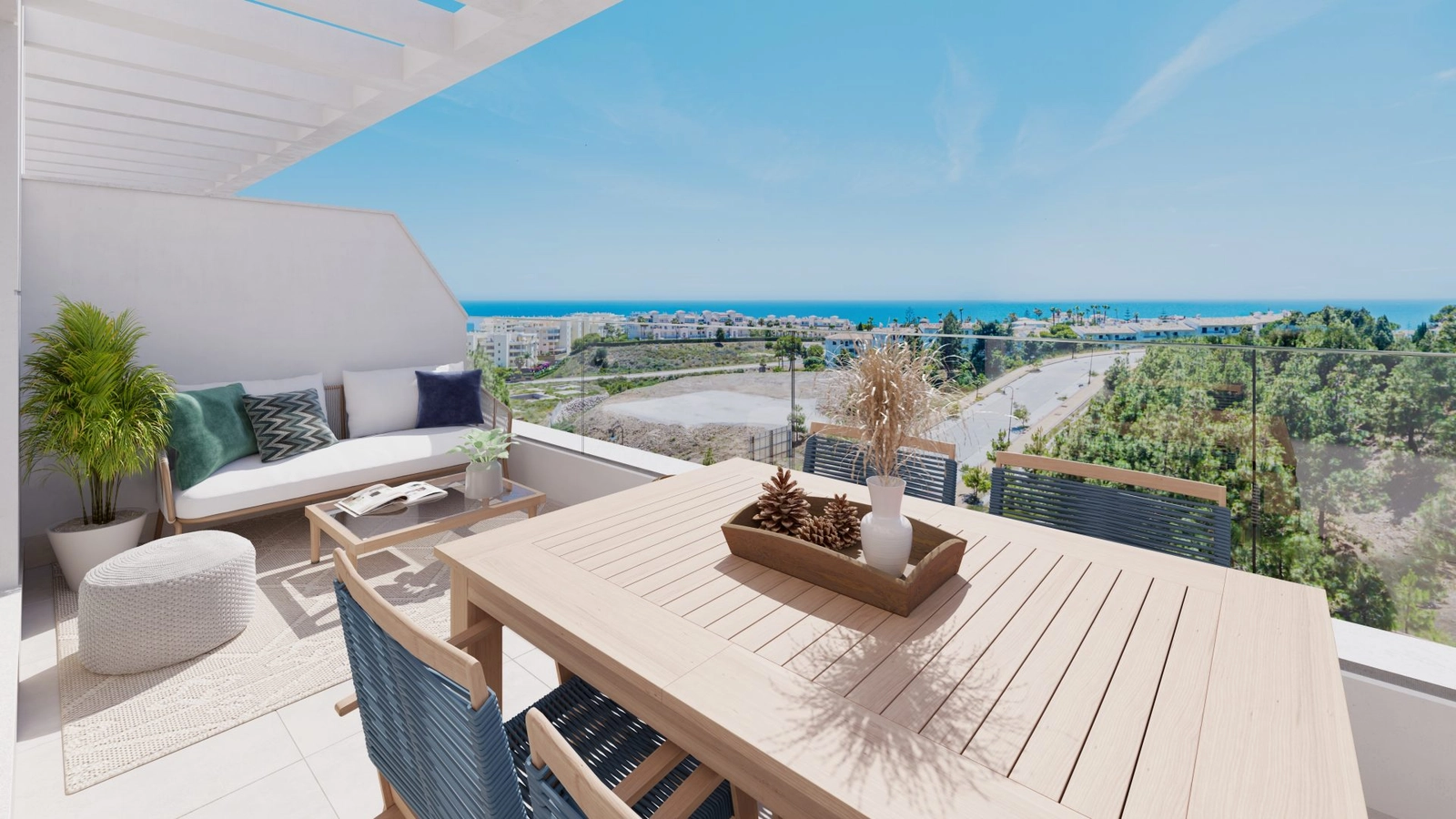 Ruime terrassen ontworpen voor buiten dineren en ontspannen in de zon van de Costa del Sol.