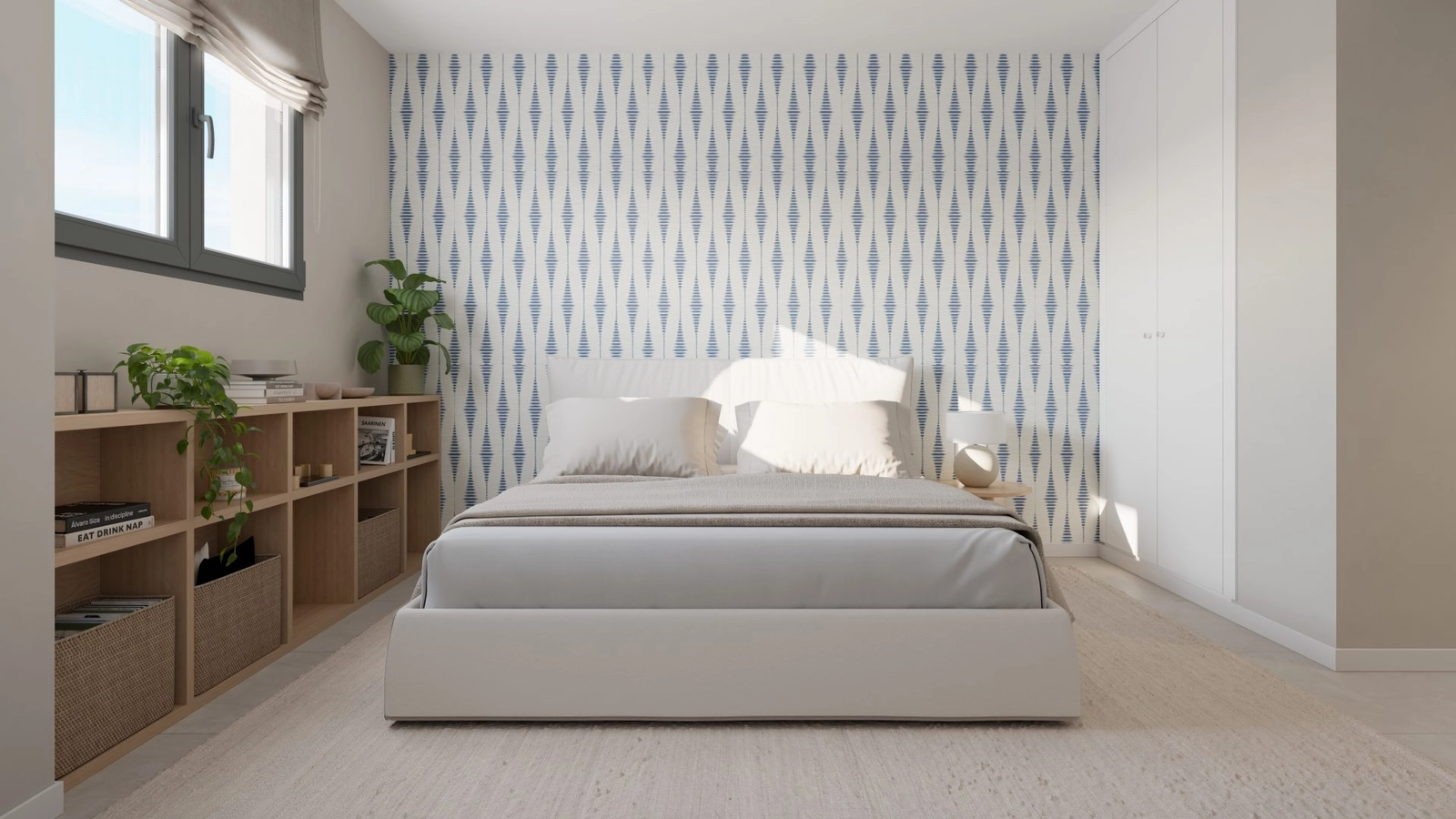 Een comfortabele en lichte logeerkamer met veel ruimte en natuurlijk licht.