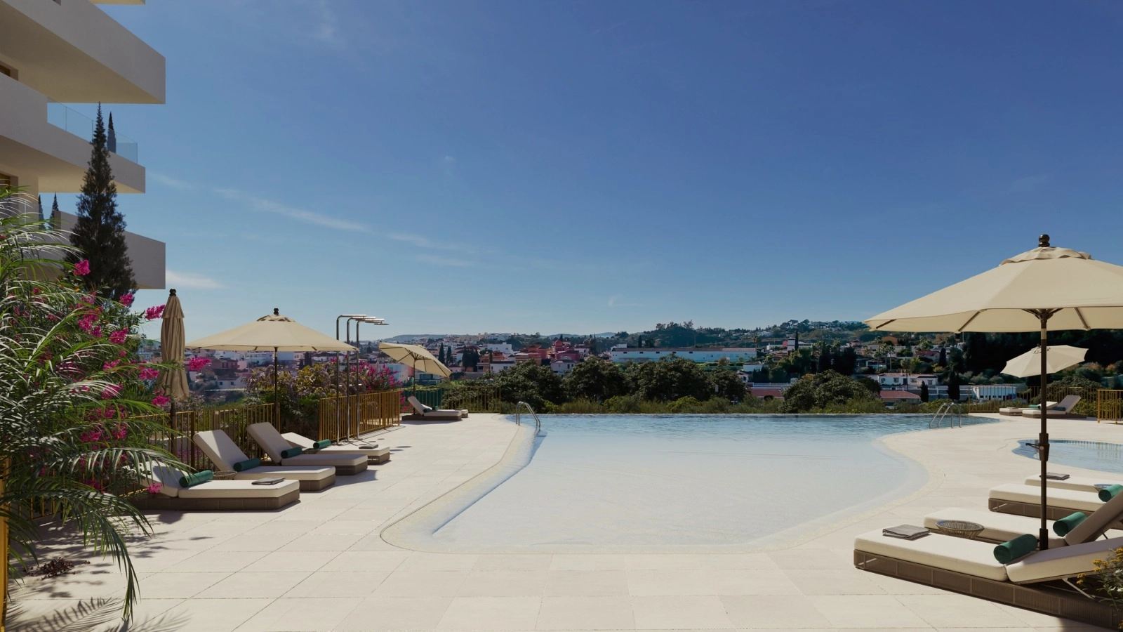 Ontspan bij het prachtige overloopzwembad en geniet van het uitzicht over Fuengirola en de Middellandse Zee.