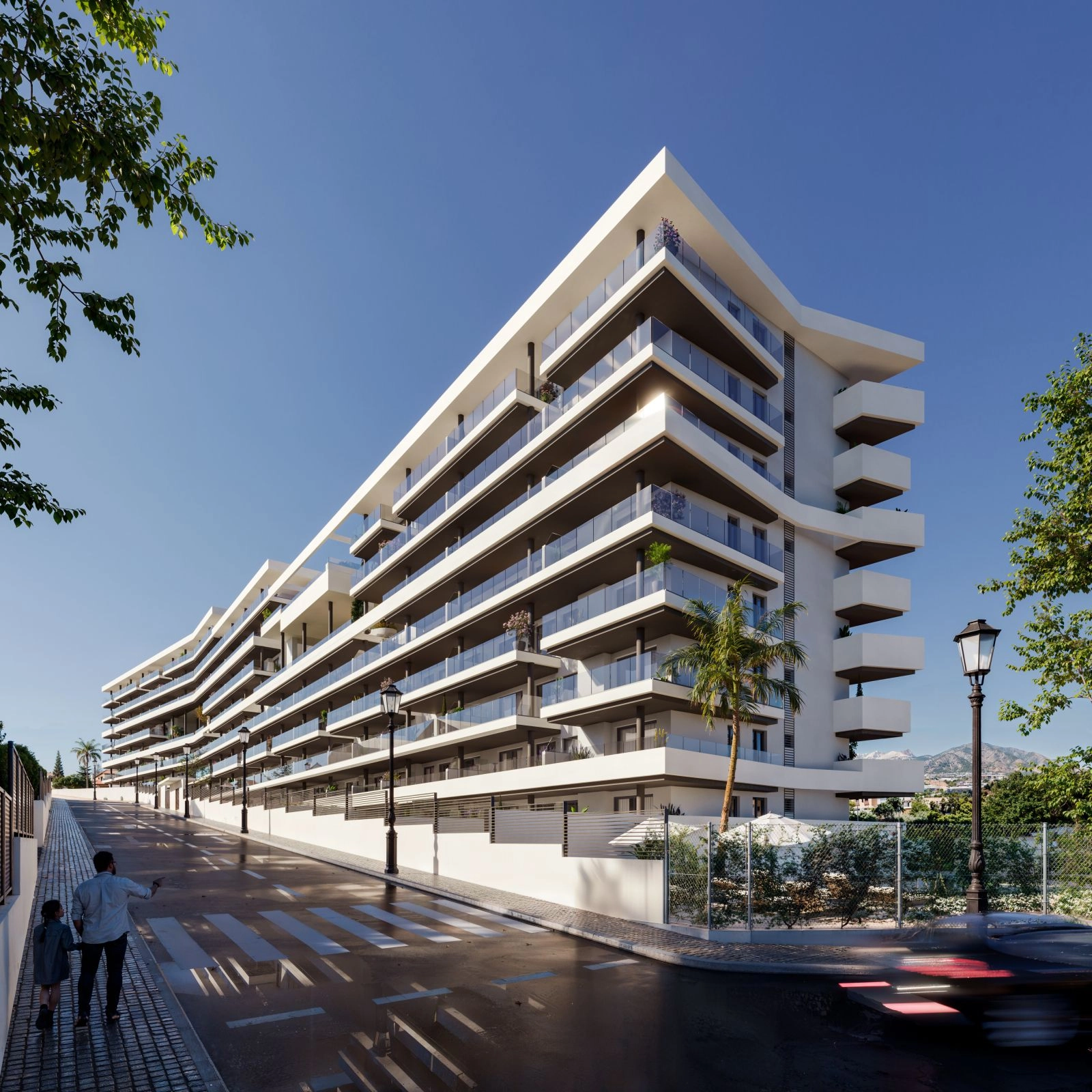 De elegante en eigentijdse architectuur van het gebouw vormt een nieuw herkenningspunt in Fuengirola.