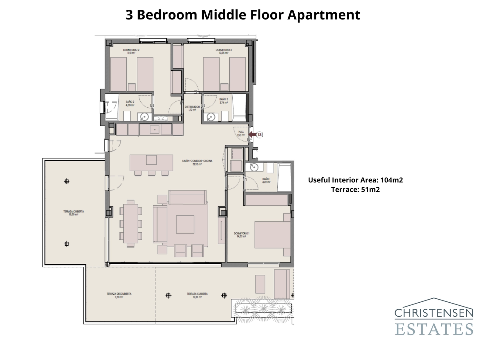 De indeling van dit appartement met drie slaapkamers op een tussenverdieping omvat een open woonkamer en een royaal terras om te genieten van het uitzicht en het klimaat.