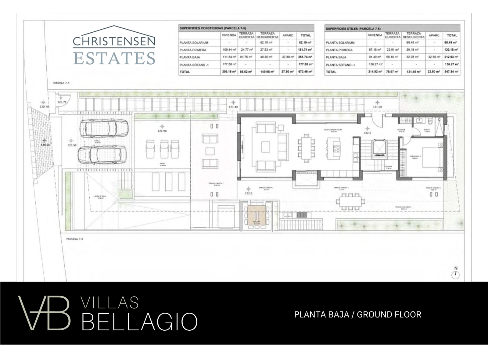 Begane grond: Een uitgestrekte open indeling verbindt de woon-, eet- en keukenruimtes, en loopt naadloos over in het hoofdbuitenterras, de privétuin en het zwembad.