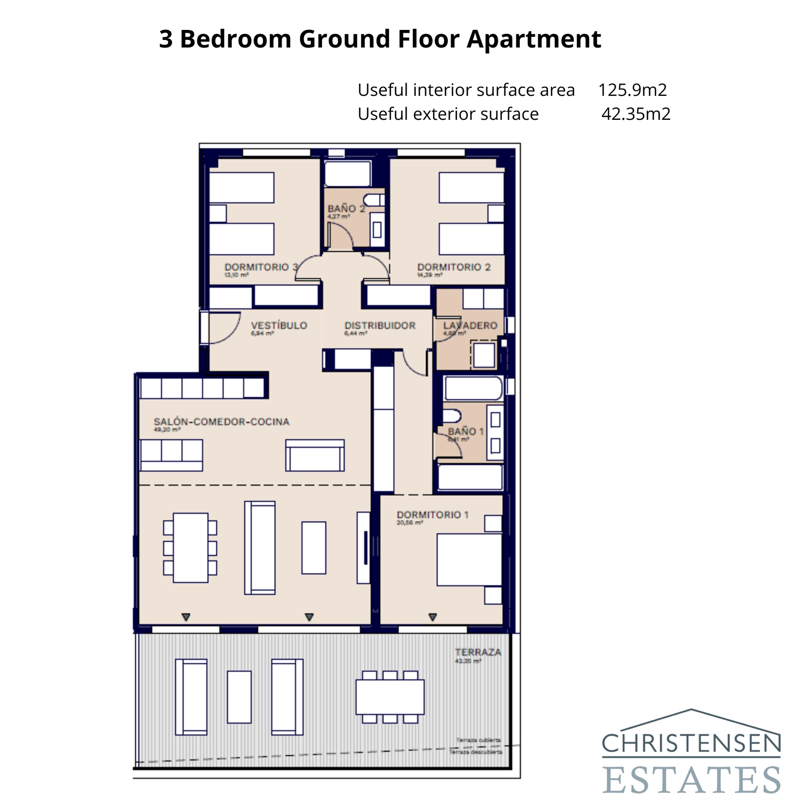 Een ruime indeling met drie slaapkamers op de begane grond, die naadloos binnen-buitenleven en veel ruimte biedt.